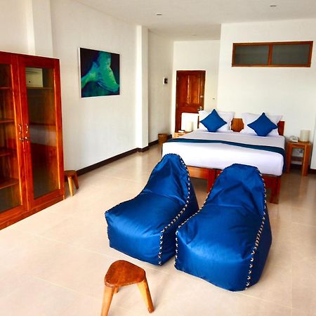 Sunset Hill Hotel Лабуан-Баджо Екстер'єр фото