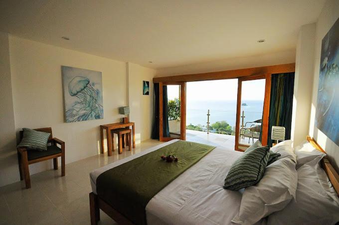 Sunset Hill Hotel Лабуан-Баджо Екстер'єр фото